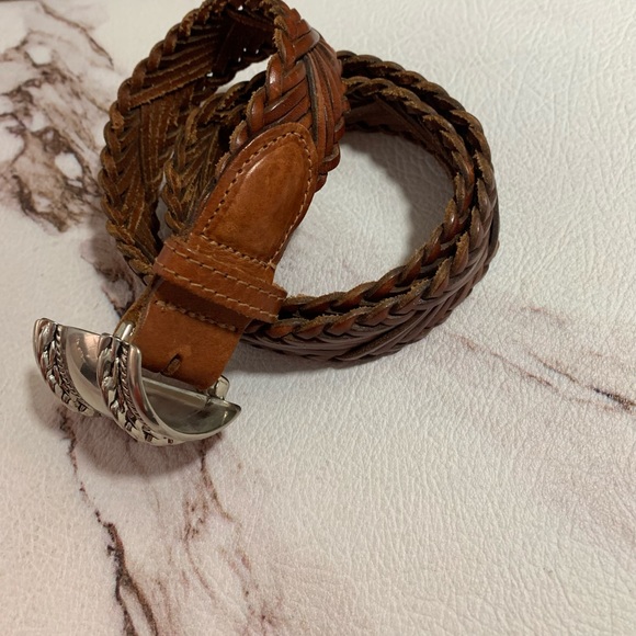 ANN TAYLOR WOMENS SMALL BELT BROWN GENUINE LEATHER SILVER BUCKLE. - Picture 4 of 5